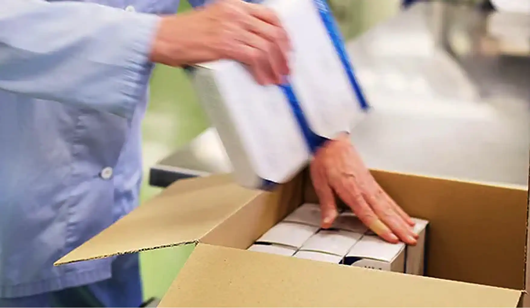 Discreet, secure parcel packaging layout designed to protect buyer privacy during international medical shipping